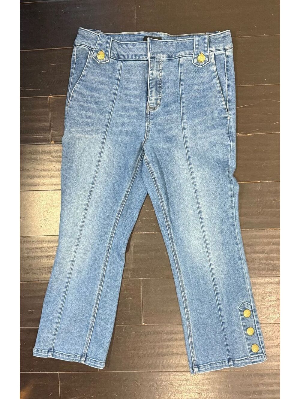 Nautical Caché Gold Button Cropped Flare Jeans 31